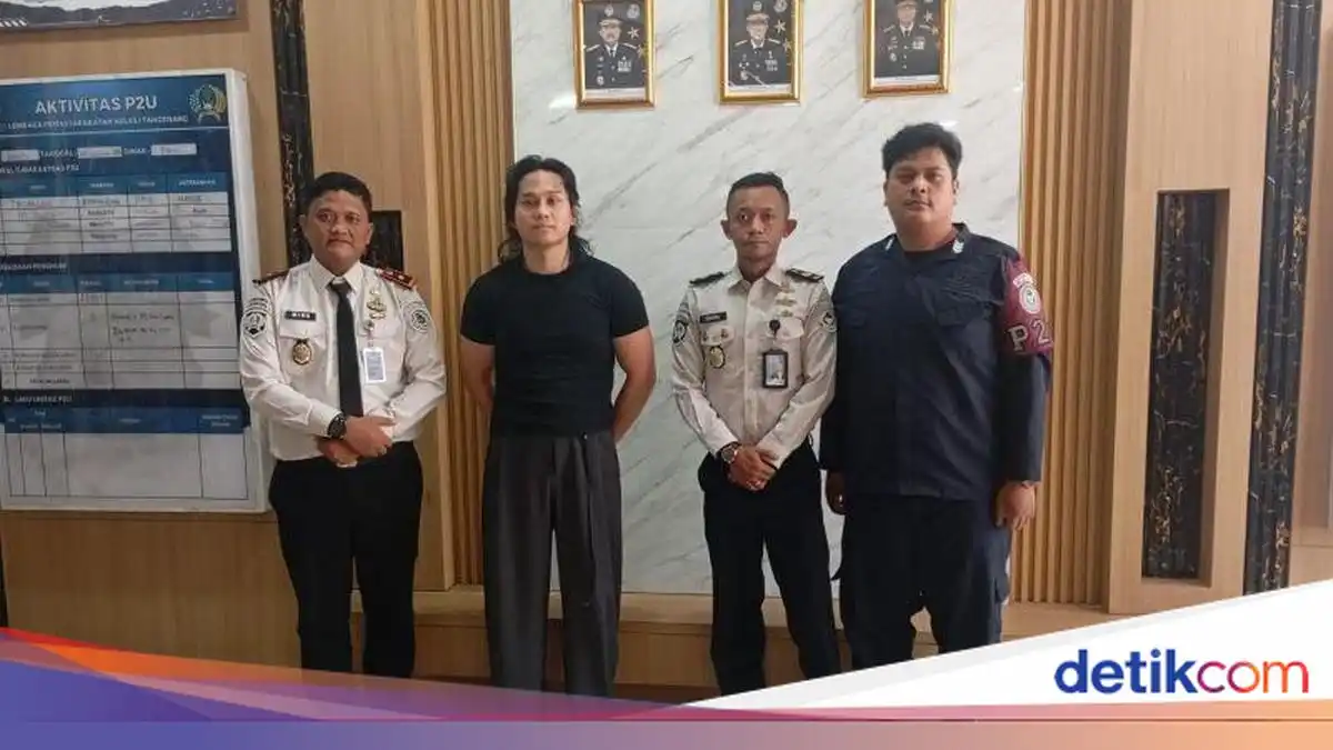 Indra Kenz Dipindahkan ke Lapas Tangerang Setelah Pembebasan Bersyarat Dicabut