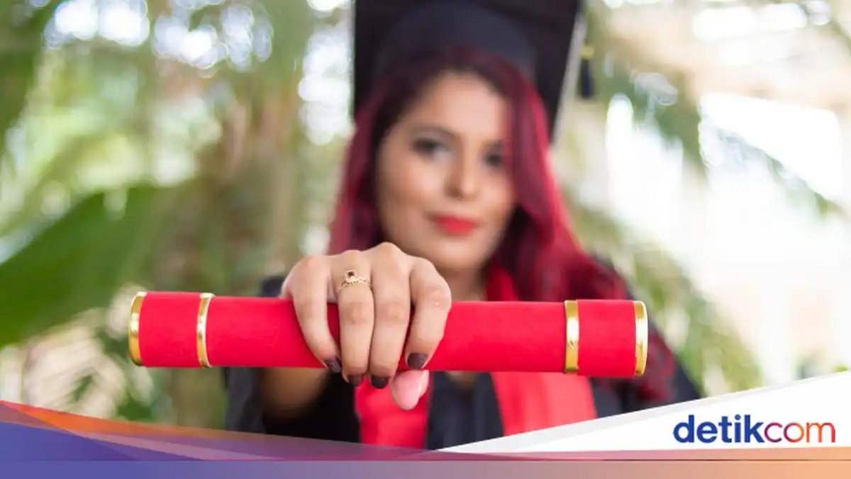 BPS: Sebelas Persen Penduduk Indonesia Usia 15 Tahun ke Atas Belum Memiliki Ijazah