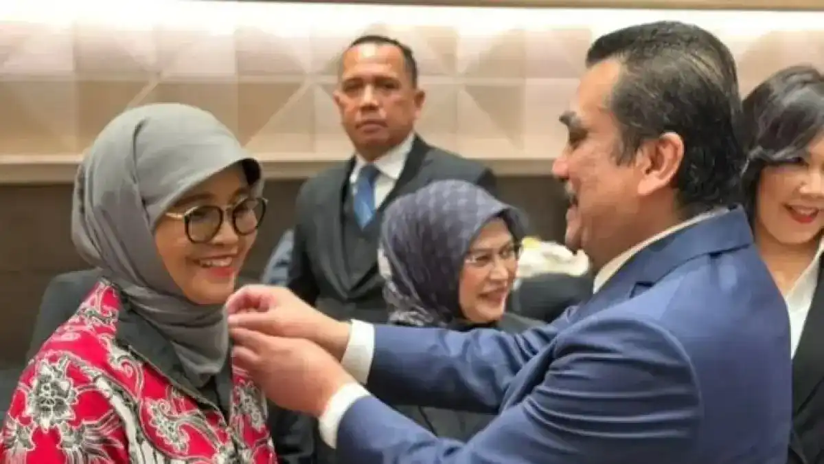 Peradi Profesional Kukuhkan 13 Pengurus Wilayah di Sulawesi Selatan Peradi Profesional Kukuhkan 13 Pengurus Wilayah di Sulawesi Selatan