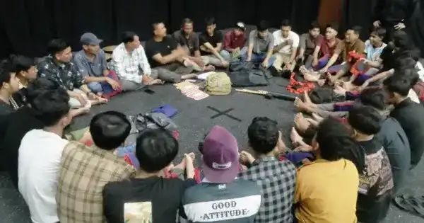 Panggung Didong Jalu di Banda Aceh Tandai Kembalinya Ceh Win Kul Panggung Didong Jalu di Banda Aceh Tandai Kembalinya Ceh Win Kul