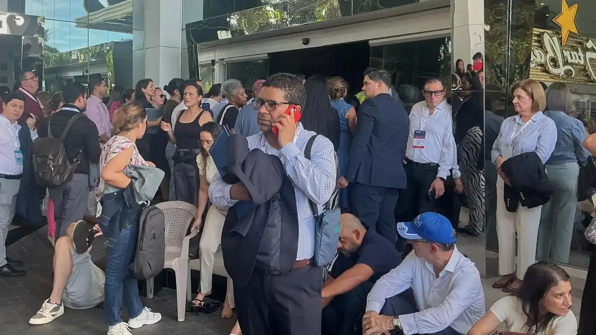 Gempa M7,7 Mengguncang Panama, Warga Dievakuasi dan Ancaman Tsunami Dinyatakan Nihil Gempa M7,7 Mengguncang Panama, Warga Dievakuasi dan Ancaman Tsunami Dinyatakan Nihil