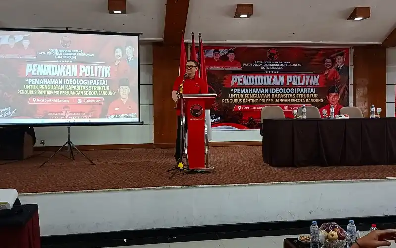 Pendidikan Politik PDIP Kota Bandung Menitikberatkan Penguatan Peran Kader Pendidikan Politik PDIP Kota Bandung Menitikberatkan Penguatan Peran Kader