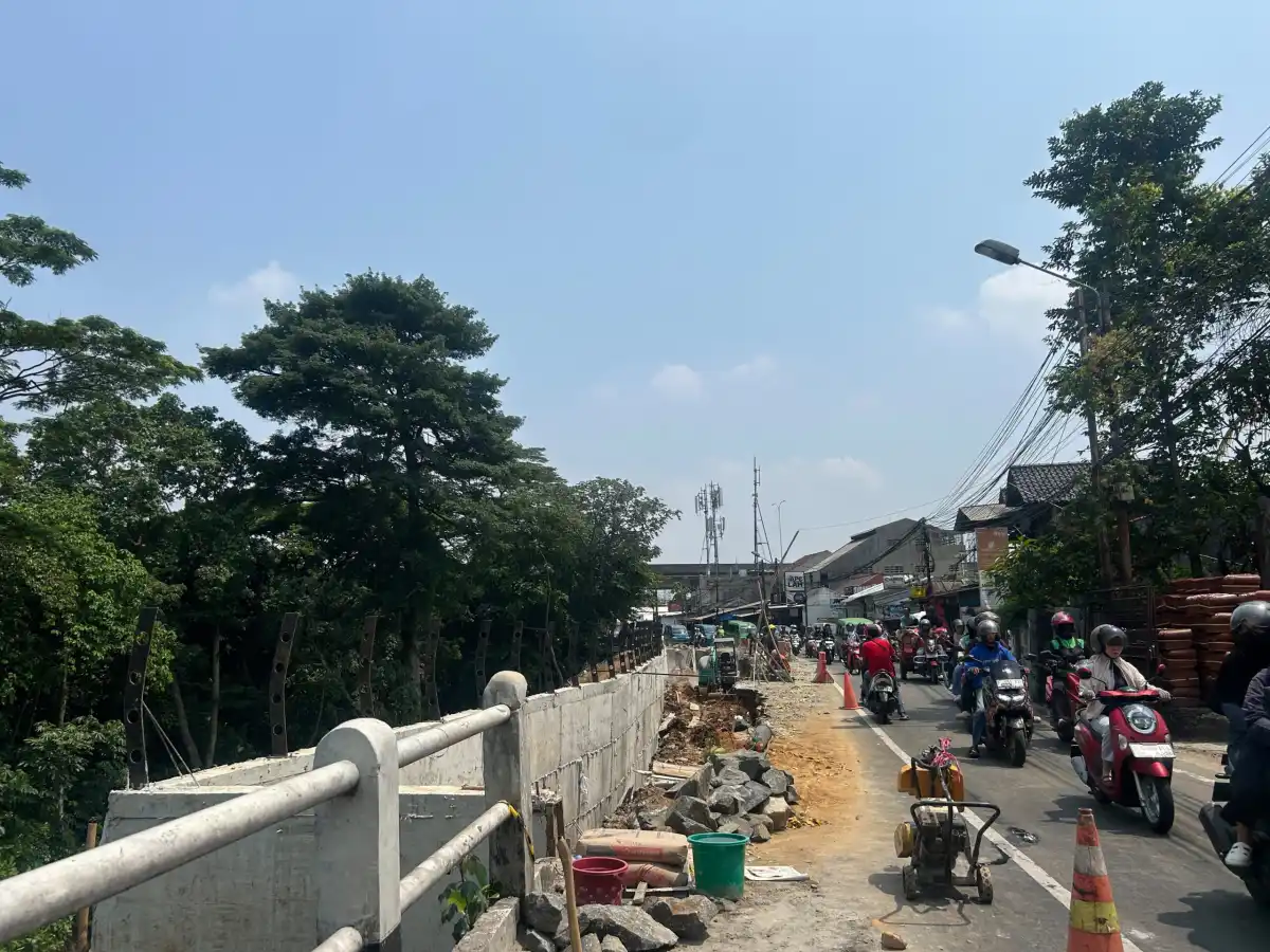 Progres Penanganan Jalan Terdampak Longsor di Kebon Pedes Mencapai 70 Persen Progres Penanganan Jalan Terdampak Longsor di Kebon Pedes Mencapai 70 Persen