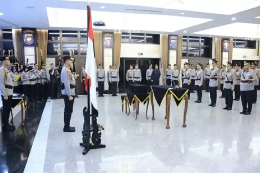 Enam Irjen Pol Naik Pangkat Menjadi Komjen dalam Mutasi Polri Oktober 2026 Enam Irjen Pol Naik Pangkat Menjadi Komjen dalam Mutasi Polri Oktober 2026