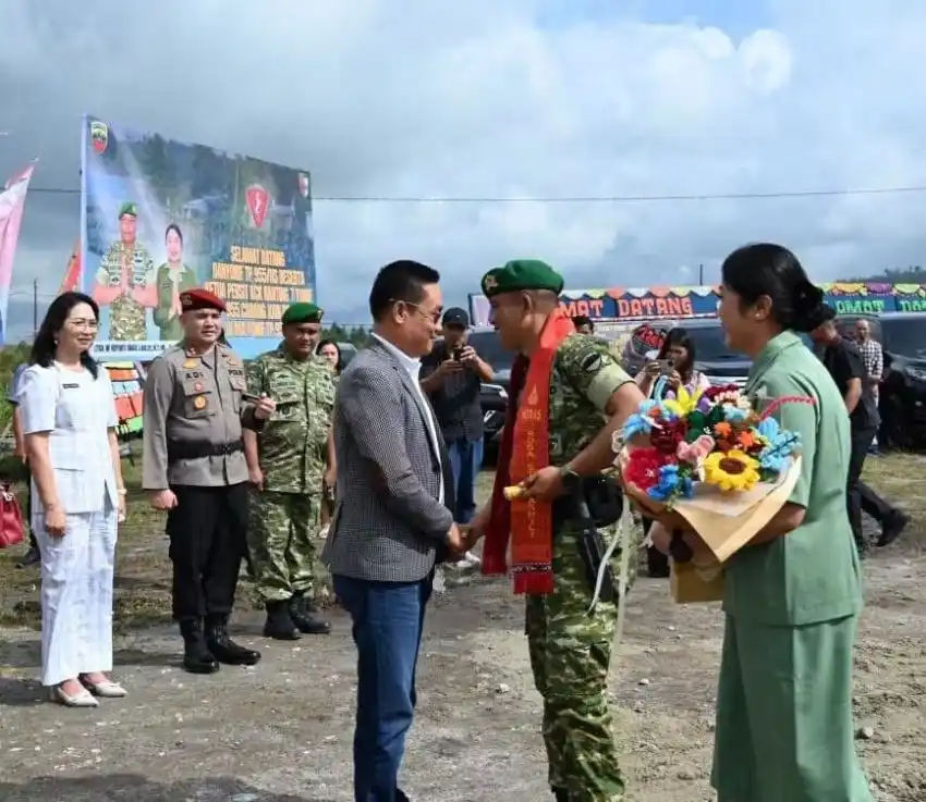 Forkopimda Humbahas Sambut Danyonif TP 955/Hoda Sihapaspili yang Baru Forkopimda Humbahas Sambut Danyonif TP 955/Hoda Sihapaspili yang Baru