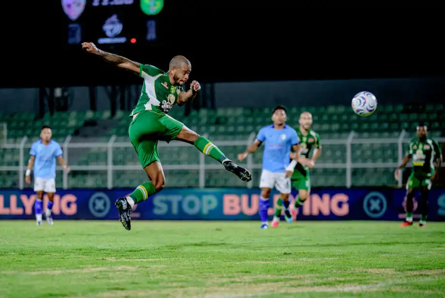 Persebaya Amankan Kemenangan Tipis, Bernardo Tavares Soroti Penyelesaian Akhir