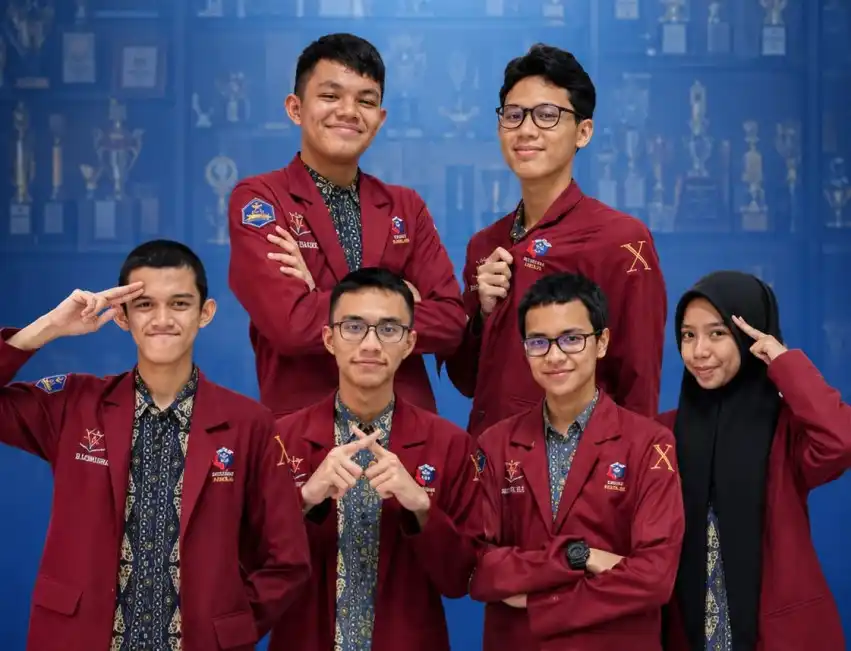 Enam Murid Raih Juara OMI Provinsi, MAN 2 Kota Pekanbaru Amankan 4 Tiket ke Tingkat Nasional Enam Murid Raih Juara OMI Provinsi, MAN 2 Kota Pekanbaru Amankan 4 Tiket ke Tingkat Nasional