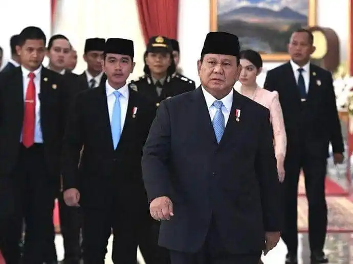 Rapor Dua Tahun Prabowo-Gibran: Nilai Rendah, Stres Publik, dan Sorotan Tata Kelola Rapor Dua Tahun Prabowo-Gibran: Nilai Rendah, Stres Publik, dan Sorotan Tata Kelola