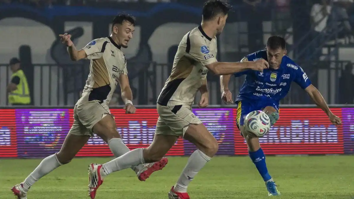 Igor Tolic Apresiasi Perjuangan Persib Saat Bangkit dari Ketertinggalan Igor Tolic Apresiasi Perjuangan Persib Saat Bangkit dari Ketertinggalan