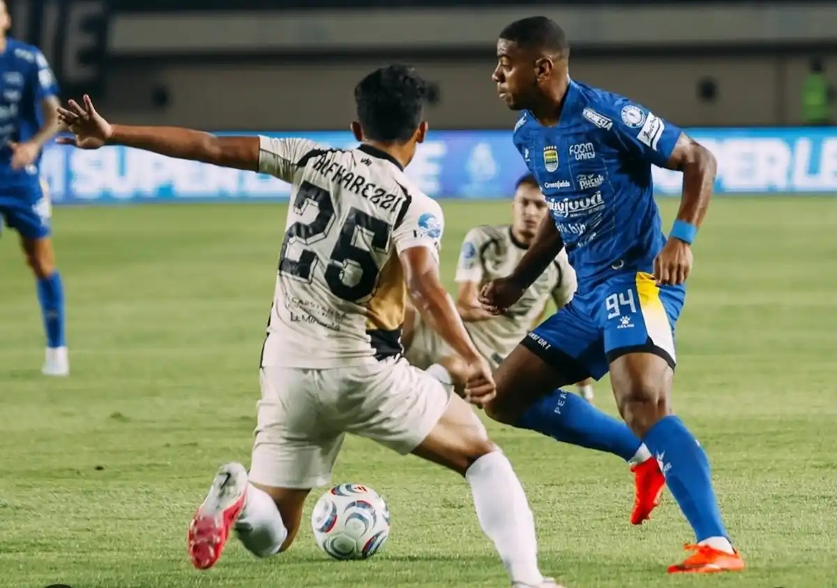 Dua Kesalahan di Babak Pertama Jadi Sorotan Igor Tolic dalam Laga Persib Kontra Dewa United Dua Kesalahan di Babak Pertama Jadi Sorotan Igor Tolic dalam Laga Persib Kontra Dewa United