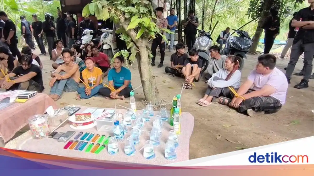 Operasi Gabungan di Percut Sei Tuan Amankan 37 Orang dan Sita Barang Bukti Narkoba Operasi Gabungan di Percut Sei Tuan Amankan 37 Orang dan Sita Barang Bukti Narkoba
