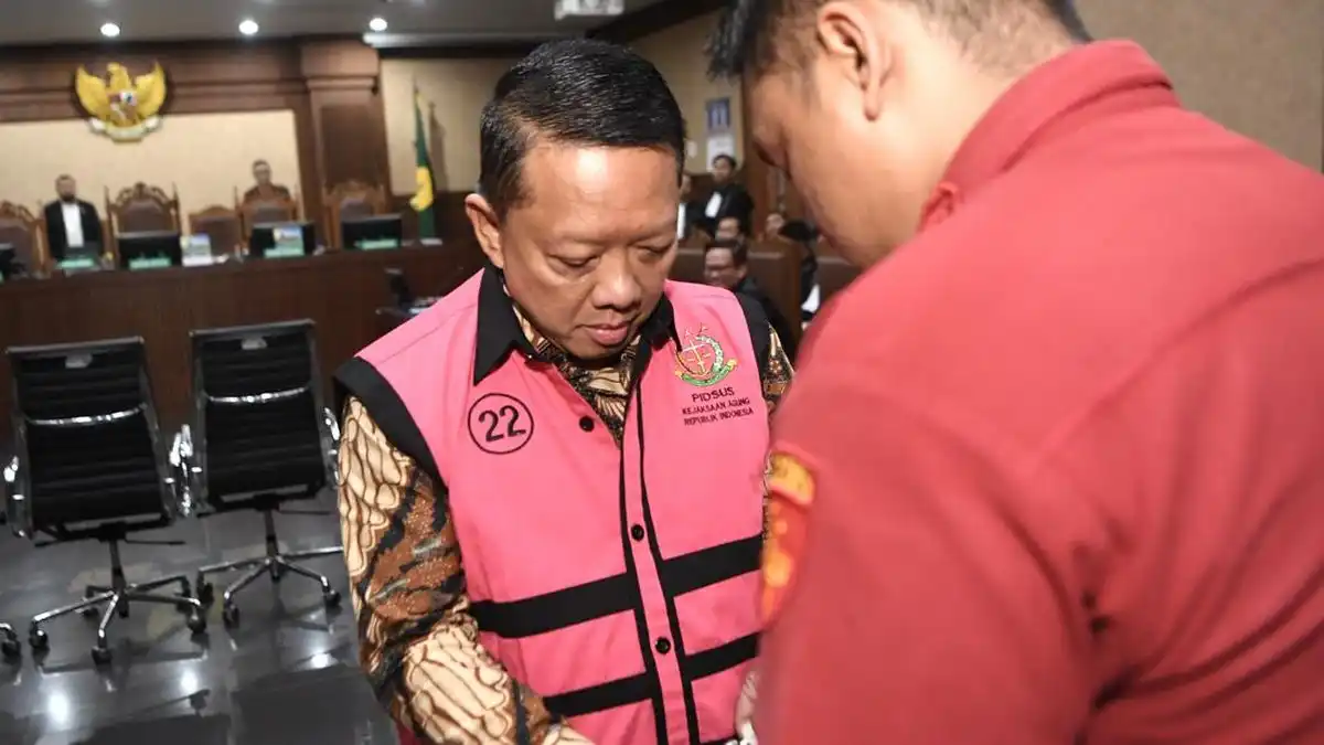 Jaksa Ungkap Febrie Cs Punya 29 Perusahaan dan Yayasan untuk Cuci Uang Jaksa Ungkap Febrie Cs Punya 29 Perusahaan dan Yayasan untuk Cuci Uang