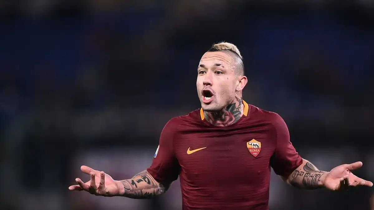 Penyesalan Radja Nainggolan atas Pilihan Internasional yang Tak Terwujud Penyesalan Radja Nainggolan atas Pilihan Internasional yang Tak Terwujud