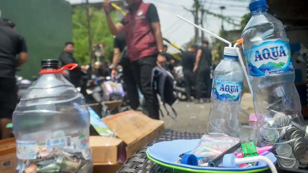 Operasi Serentak Bareskrim di Sumatera Utara Mengungkap Sembilan Lokasi Narkotika Operasi Serentak Bareskrim di Sumatera Utara Mengungkap Sembilan Lokasi Narkotika
