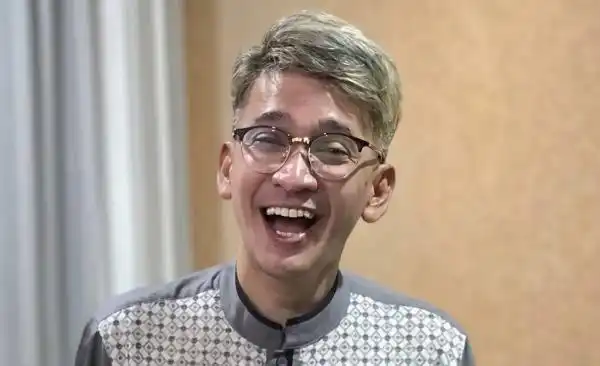 Ruben Onsu Tempuh Jalur Hukum dan Serahkan Bukti Dugaan Fitnah ke Polda Metro Jaya Ruben Onsu Tempuh Jalur Hukum dan Serahkan Bukti Dugaan Fitnah ke Polda Metro Jaya