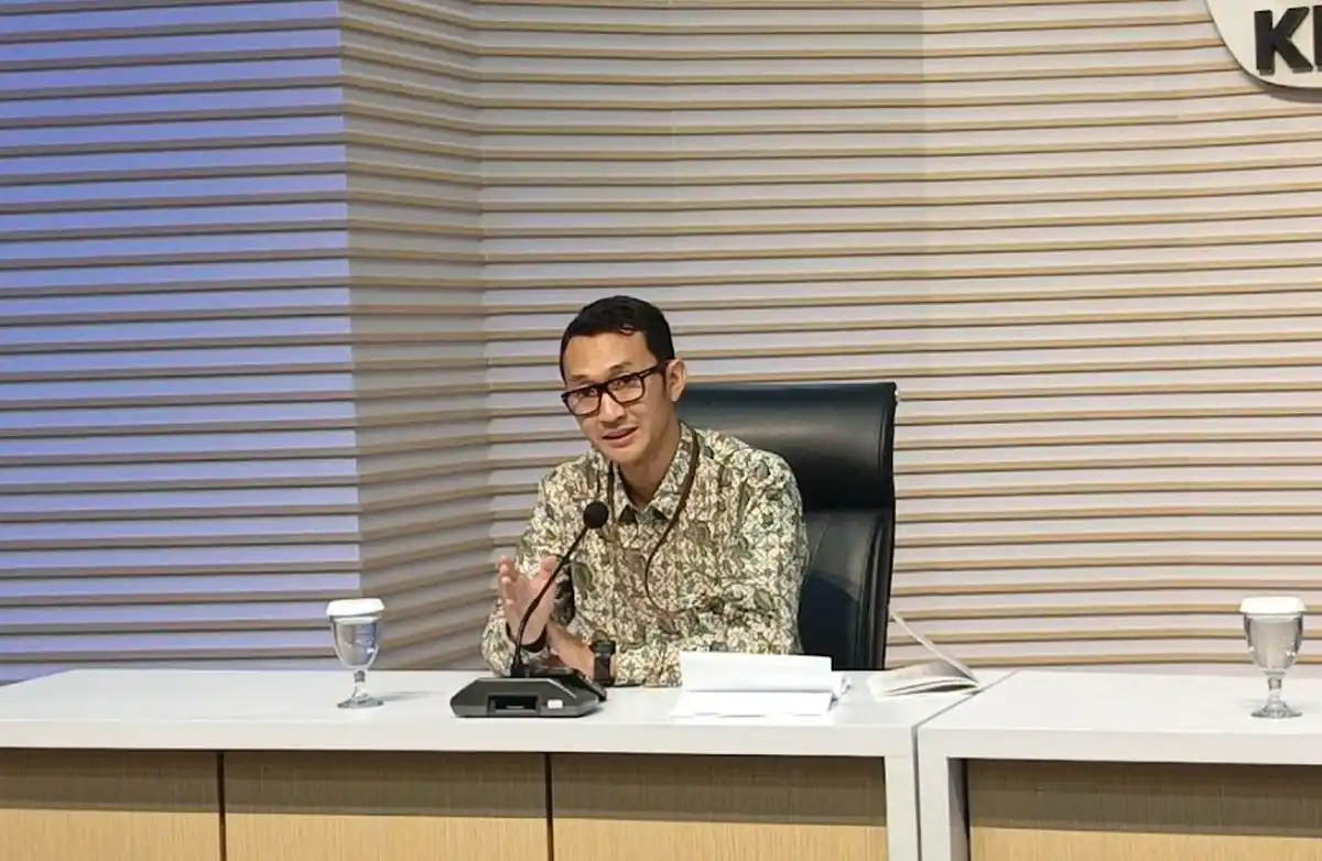 KPK Amankan Dokumen, Barang Elektronik, dan Uang Tunai dari Penggeledahan Dinkes Kota Madiun KPK Amankan Dokumen, Barang Elektronik, dan Uang Tunai dari Penggeledahan Dinkes Kota Madiun