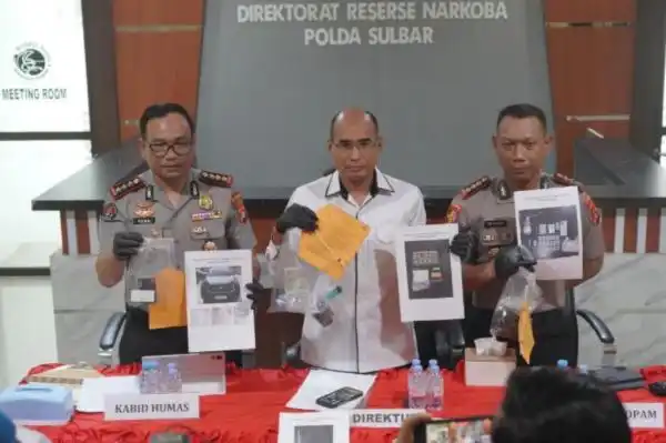 Polda Sulbar Telusuri Dugaan Jaringan Narkotika hingga Pasangkayu Polda Sulbar Telusuri Dugaan Jaringan Narkotika hingga Pasangkayu