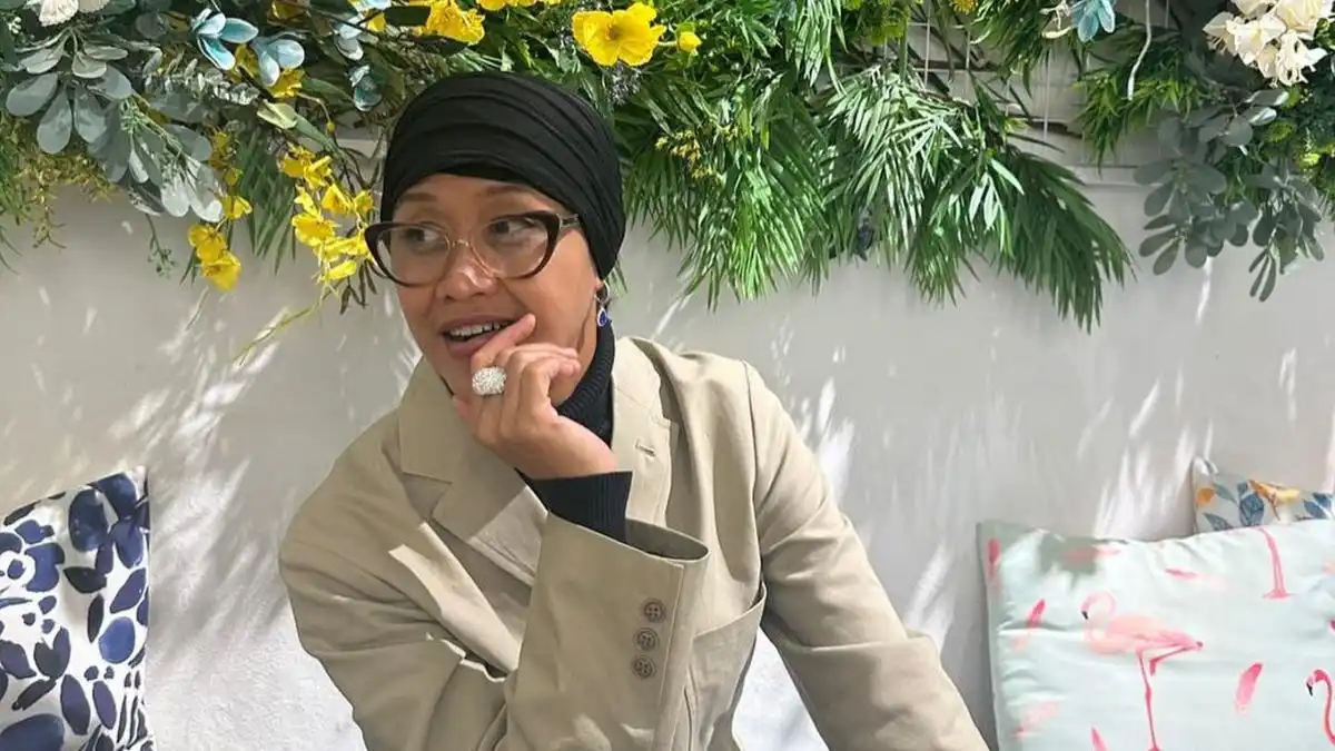 Auk Murat Wafat, Jejak Karier Model Indonesia hingga Dunia Usaha Auk Murat Wafat, Jejak Karier Model Indonesia hingga Dunia Usaha