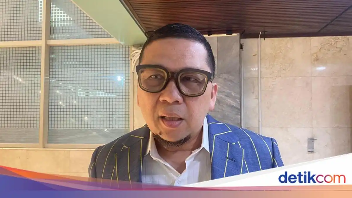 Ahmad Doli Kurnia Ungkap Alasan Menilai Pasal 18 Ayat 3 PKPU 19/2023 sebagai Pasal Selundupan Ahmad Doli Kurnia Ungkap Alasan Menilai Pasal 18 Ayat 3 PKPU 19/2023 sebagai Pasal Selundupan
