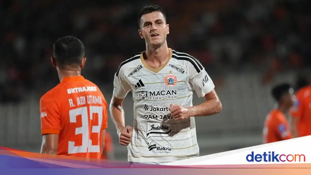 Alexander Jeremejeff Menjawab Keraguan dan Memimpin Produktivitas Persija