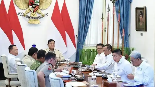 Penanganan Karhutla Indonesia: Pemadaman Melampaui 80 Persen di Tengah Ancaman Asap
