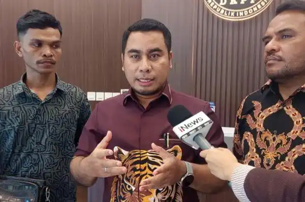 APAI Adukan Enam Komisioner KPU ke DKPP Terkait Pencalonan Gibran pada Pemilu 2024 APAI Adukan Enam Komisioner KPU ke DKPP Terkait Pencalonan Gibran pada Pemilu 2024
