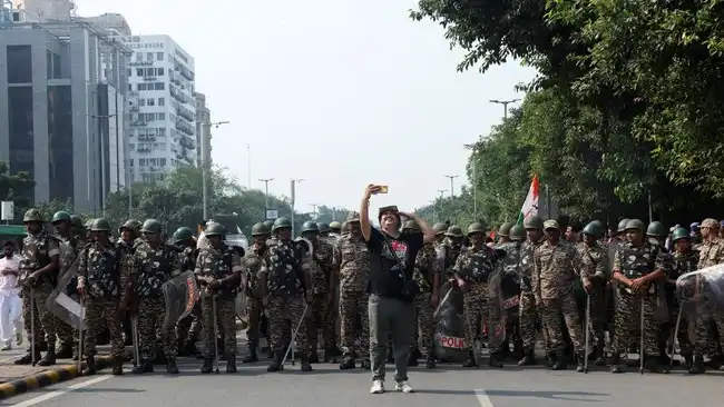 Ketegangan Pemilu di India Memuncak, Enam Stasiun Metro Delhi Ditutup