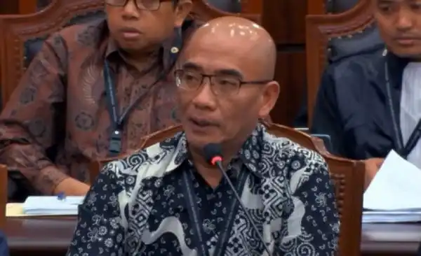 Hasyim Asy’ari Bantah Pasal Ijazah Gibran Tak Pernah Dibahas di DPR Hasyim Asy’ari Bantah Pasal Ijazah Gibran Tak Pernah Dibahas di DPR