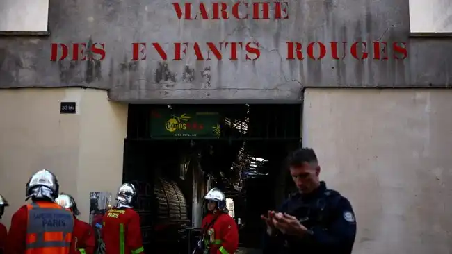 Kebakaran Meluluhlantakkan Pasar Bersejarah Marché des Enfants Rouges di Paris