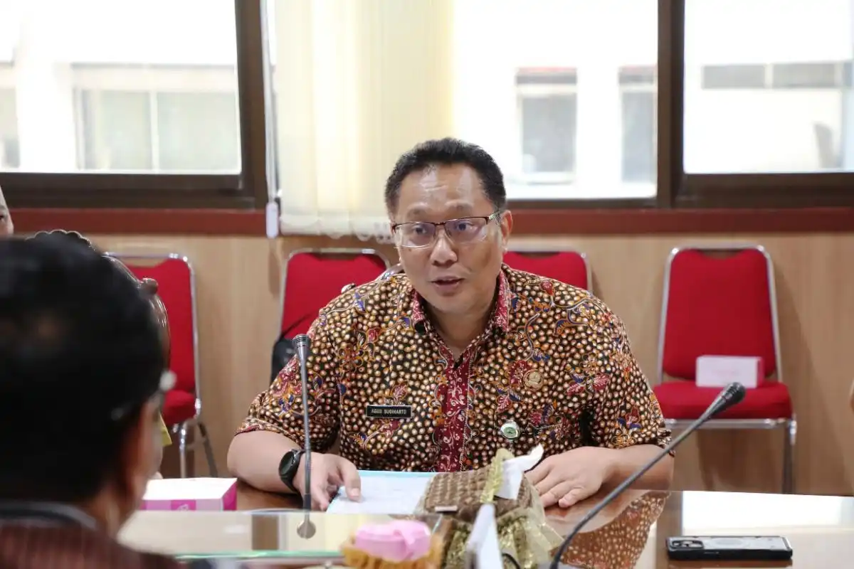 Jateng Salurkan 1.000 Sambungan Listrik Gratis bagi Masyarakat Kurang Mampu pada 2026 Jateng Salurkan 1.000 Sambungan Listrik Gratis bagi Masyarakat Kurang Mampu pada 2026