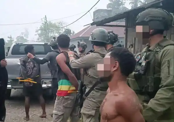 Dua Anggota KKB Yahukimo Ditangkap, Satu Meninggal Setelah Tindakan Tegas Petugas Dua Anggota KKB Yahukimo Ditangkap, Satu Meninggal Setelah Tindakan Tegas Petugas