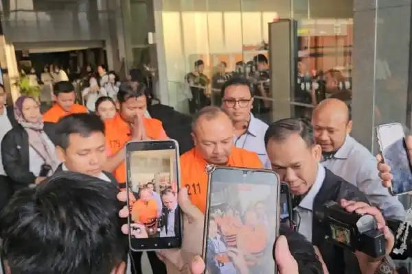 KPK Tahan Lima Tersangka dalam Kasus OTT di Lingkungan BNPB
