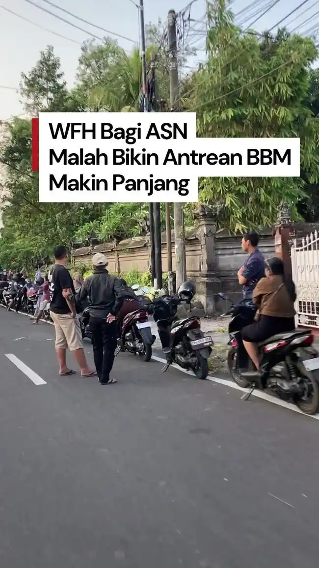 WFH dan Sekolah Daring Beriringan dengan Antrean BBM yang Memanjang di Klungkung