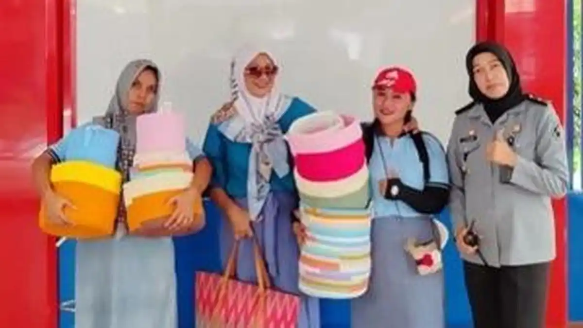 Dari Rajutan Menjadi Usaha Kreatif, Perjalanan Ekkyta Mengembangkan Produk Lokal Semarang Dari Rajutan Menjadi Usaha Kreatif, Perjalanan Ekkyta Mengembangkan Produk Lokal Semarang