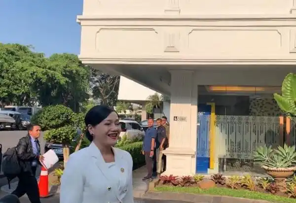 Prabowo Panggil Pimpinan OJK dan BI saat Status Pasar Saham Disorot